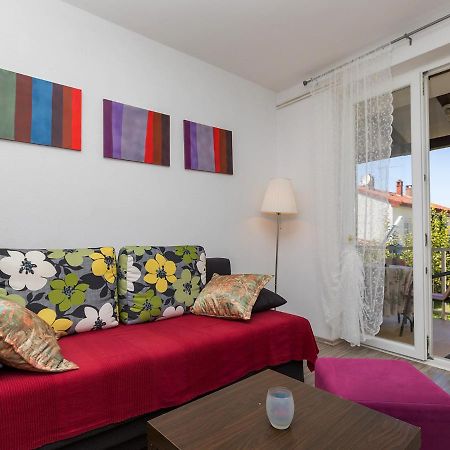 Tasha Apartment Пореч Екстериор снимка