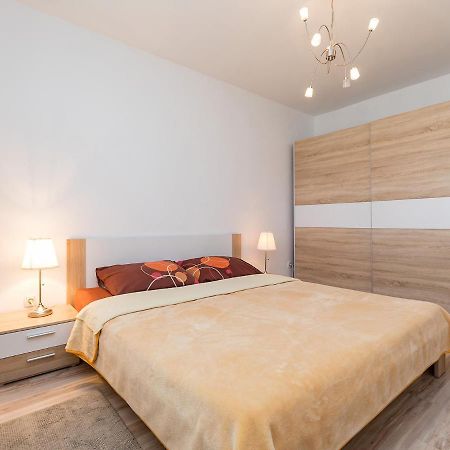 Tasha Apartment Пореч Екстериор снимка